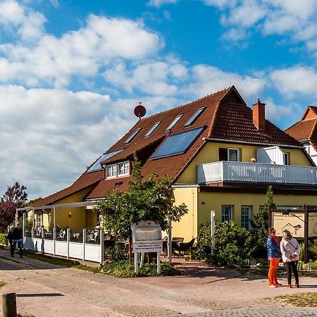Hotel Haus Nordlicht à Ahrenshoop Extérieur photo