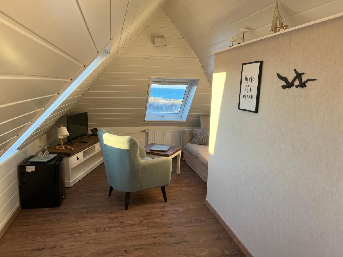 Hotel Haus Nordlicht à Ahrenshoop Extérieur photo